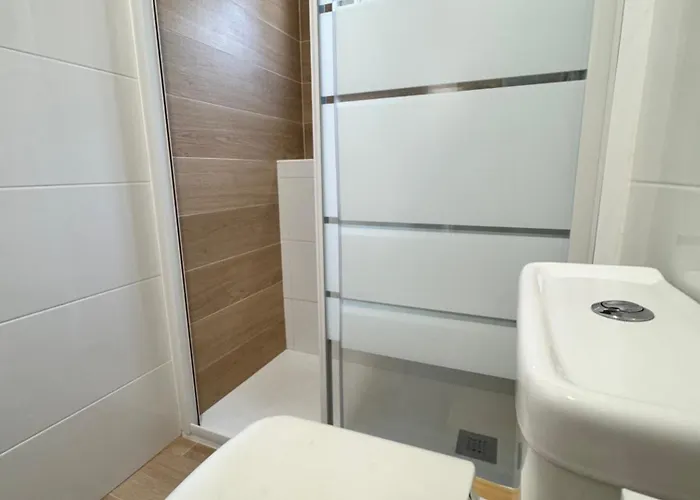 شقة Modern & Bright Sea View *
