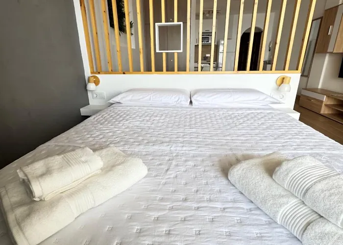 Modern & Bright Sea View شقة