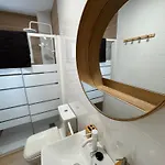 Modern & Bright Sea View *