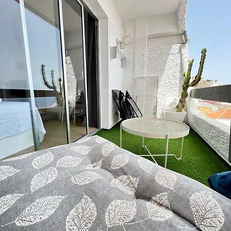 Modern & Bright Sea View Διαμέρισμα *